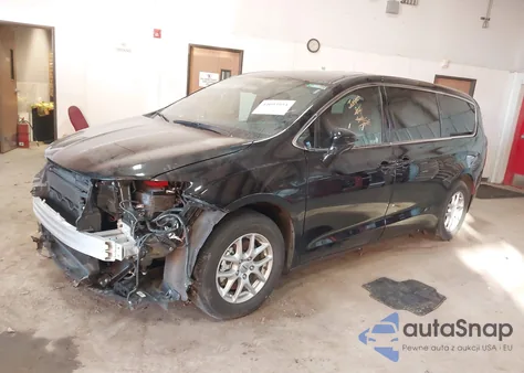 2025 Chrysler Pacifica Select from USA, damaged, VIN 2C4RC1BG2SR551196